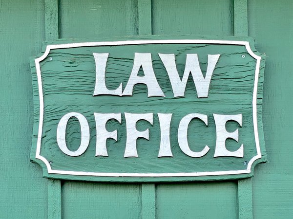 Quelle est l'importance d'une plaque professionnelle pour votre entreprise?