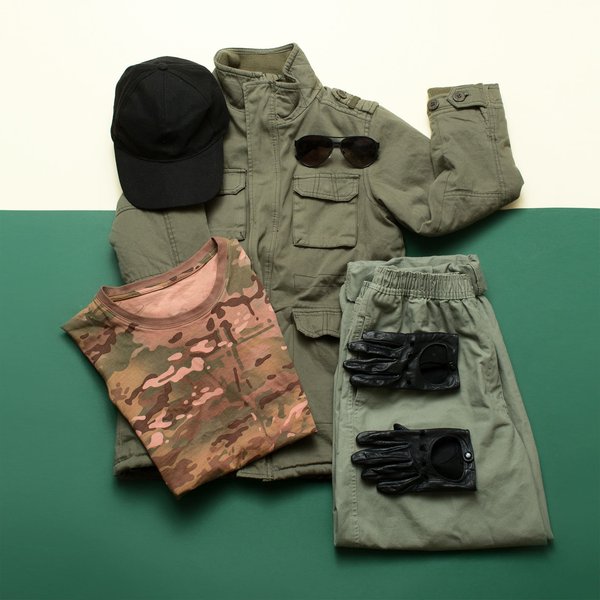 Mode homme : conseils et astuces pour adopter un style militaire