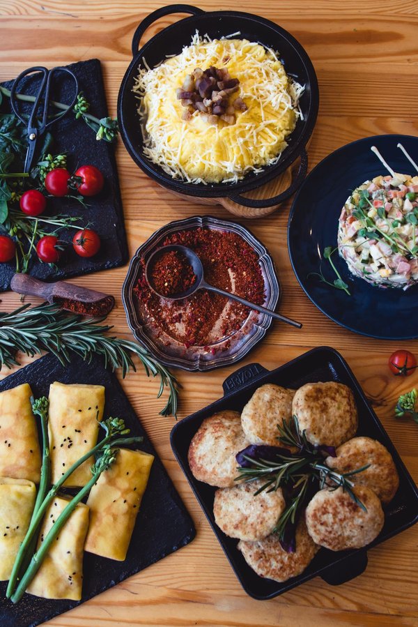 Comment choisir et restaurer des meubles vintage pour votre intérieur ?